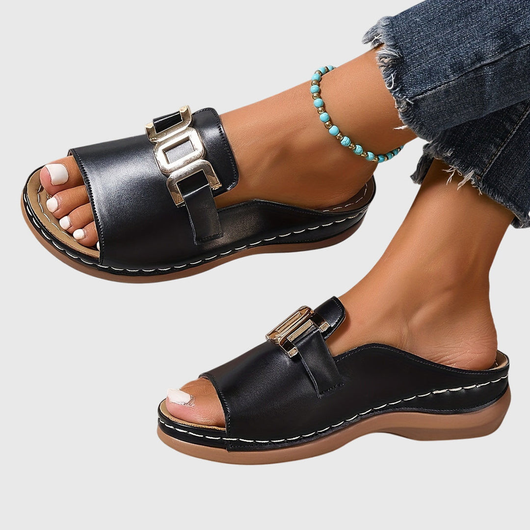 Seaside Buckle Sandals