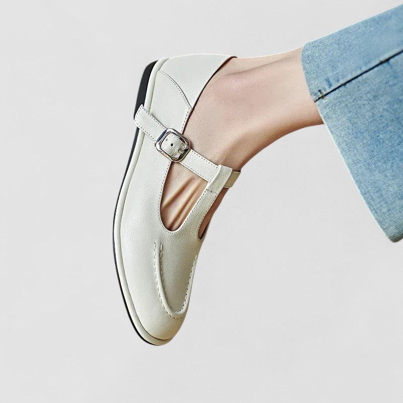 The Noelle Low-Heel Flat