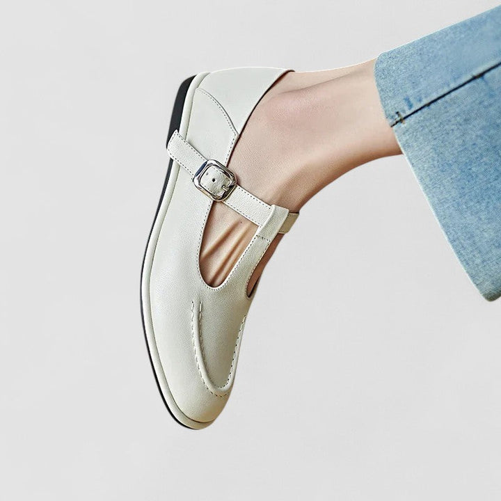 The Noelle Low-Heel Flat