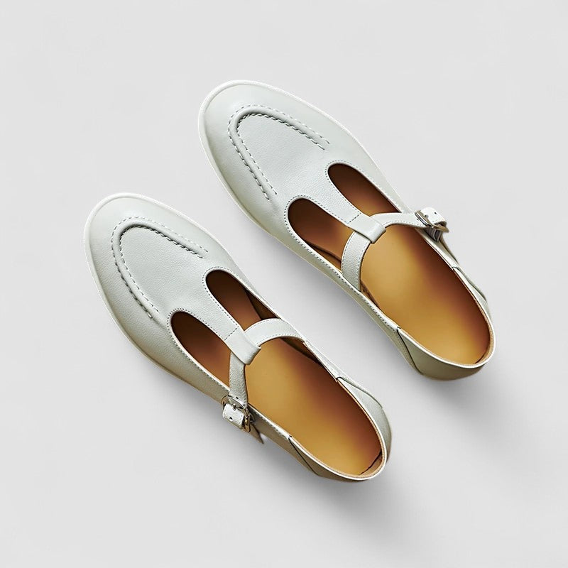 The Noelle Low-Heel Flat