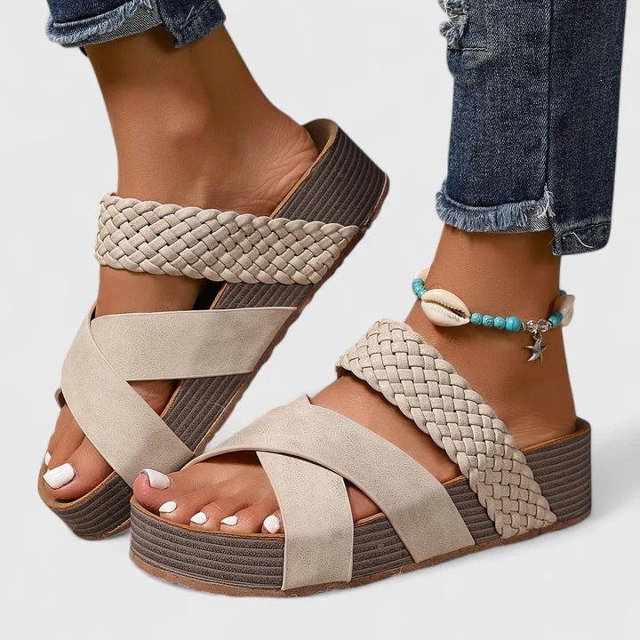 Cascadia Sandals