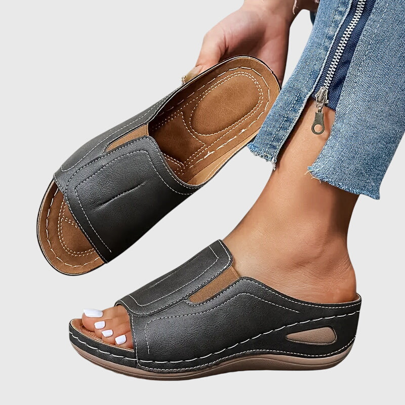 Cedar Sandals